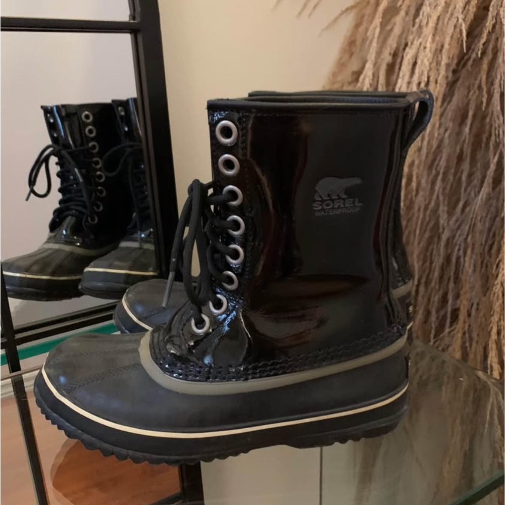 Sorel Black Winter Boots sz 6.5